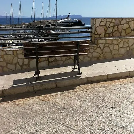 Apartment Affitto Con Bagno Privato A Due Passi Dal Mare Marettimo